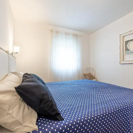 Apartmani Luka Vir Exterior photo