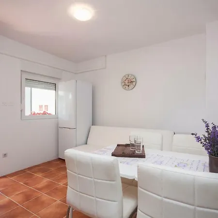 Apartmani Luka Vir Exterior photo