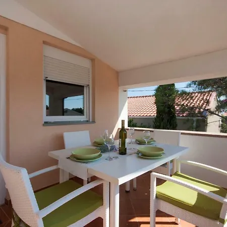 Apartmani Luka Vir Exterior photo