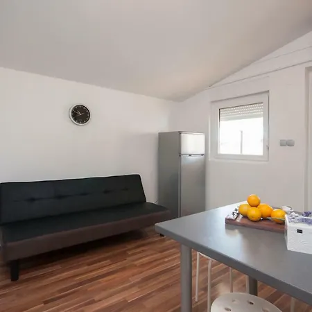 Apartmani Luka Vir Exterior photo