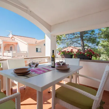 Apartmani Luka Vir Exterior photo