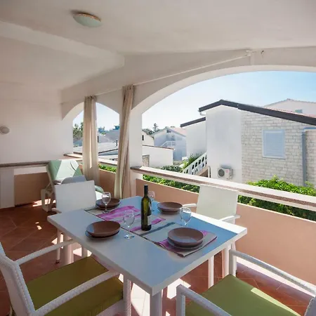 Apartmani Luka Vir Exterior photo