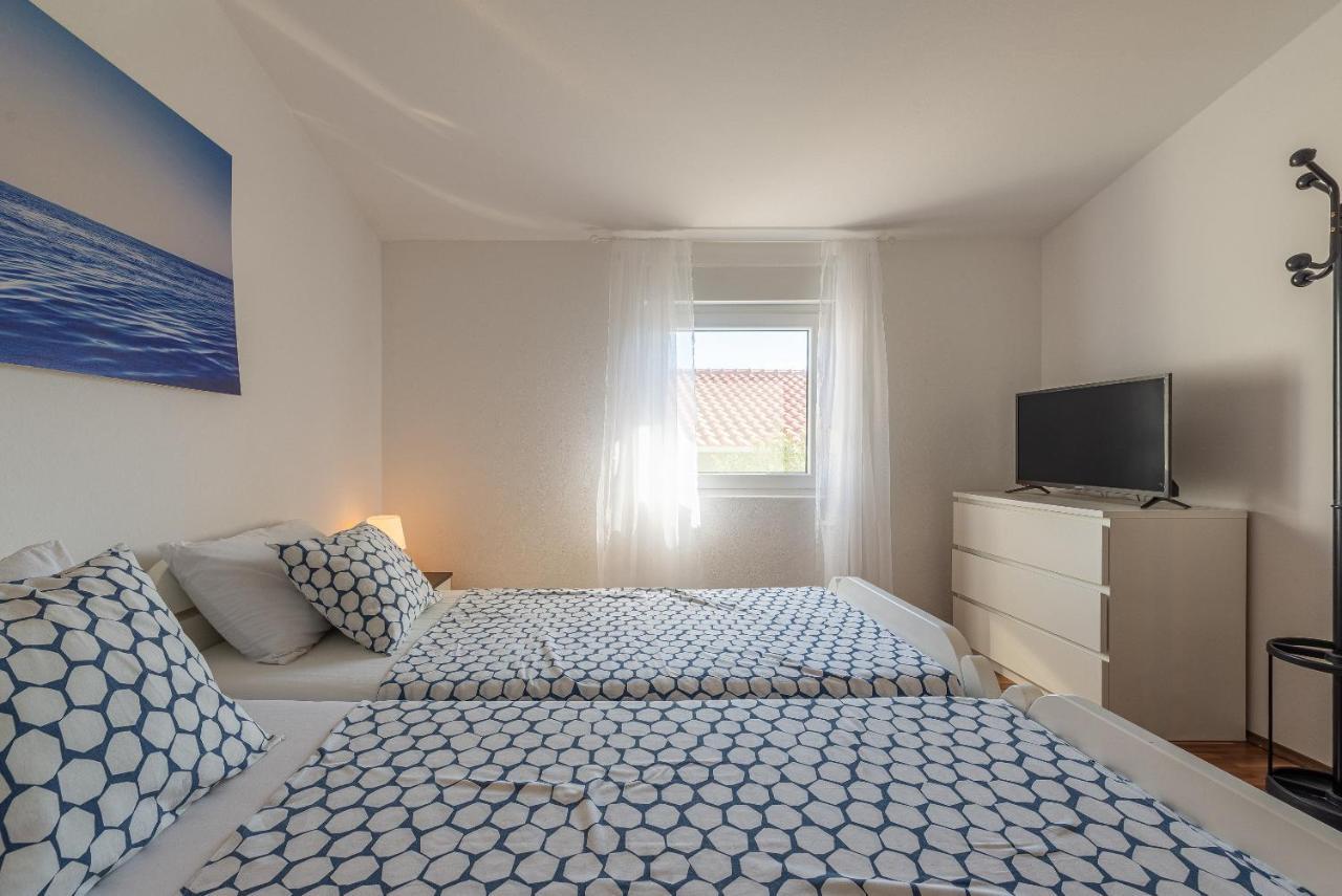 Apartment Luka