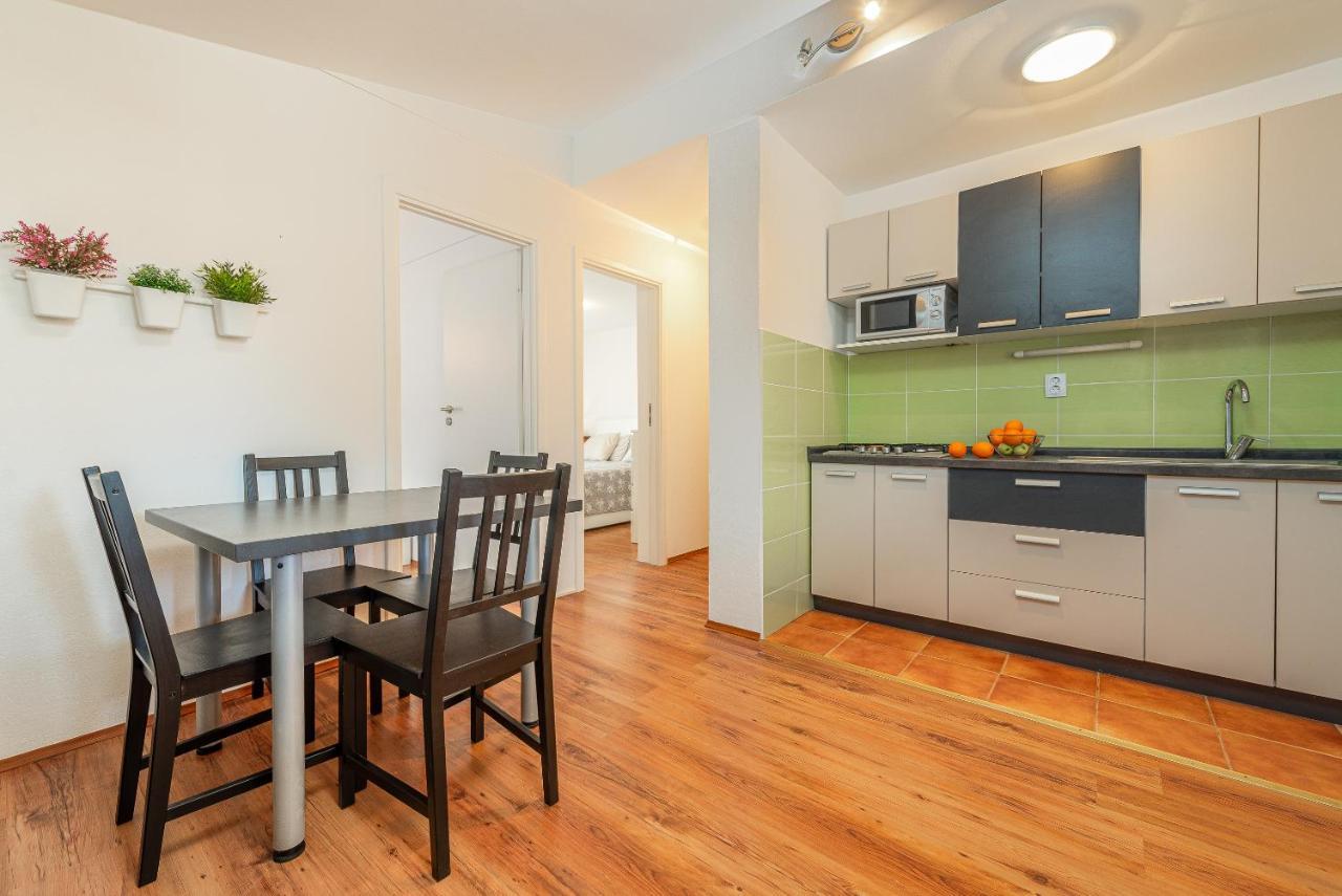 Apartment Luka Vir