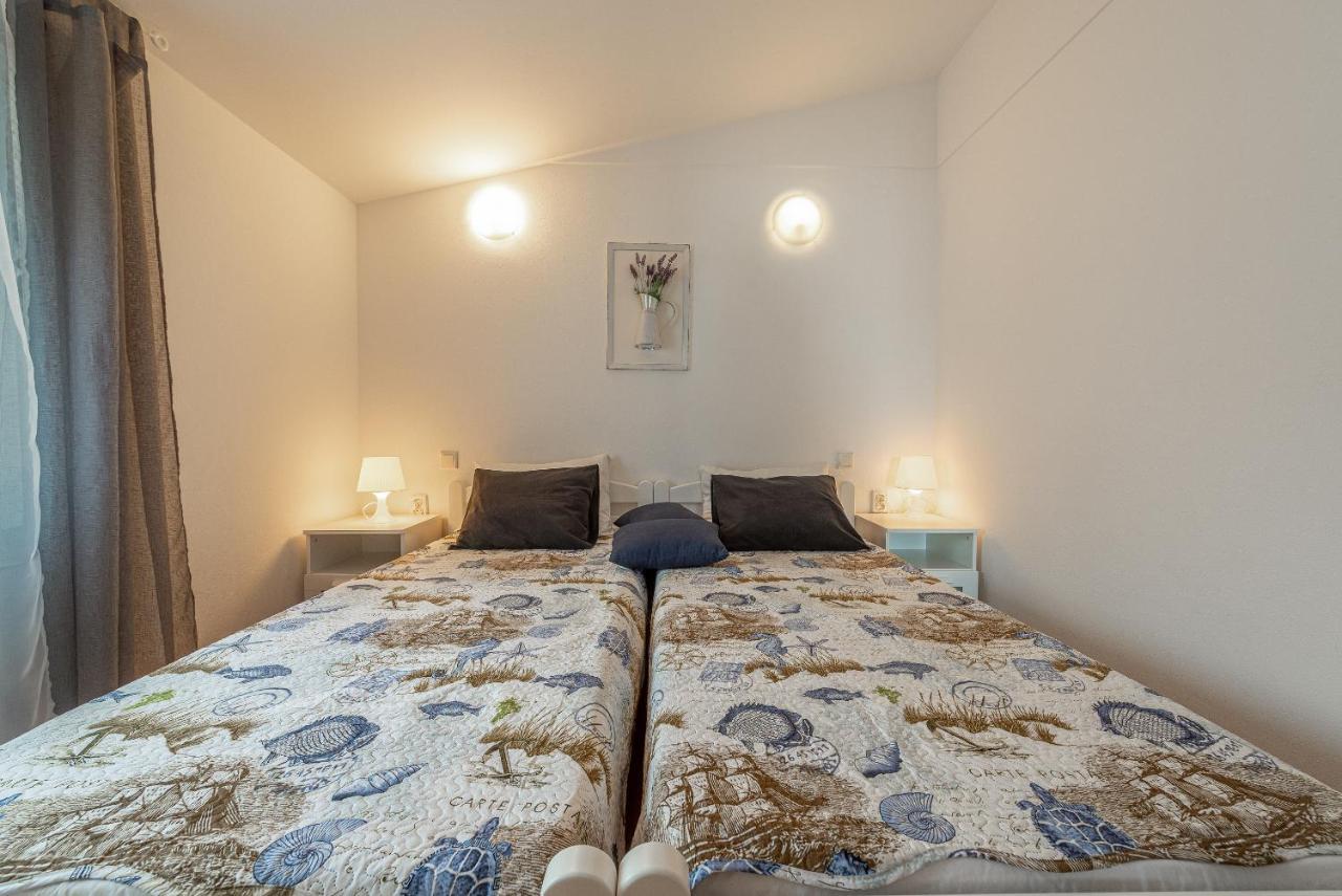 Luka Apartment *